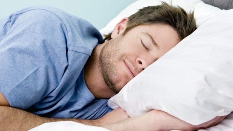 O πολύς ύπνος μειώνει την εγκεφαλική λειτουργία